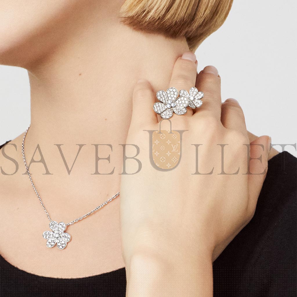 v*n cl*f arpels frivole pendant, small model - white gold, Di*m*nd  vcard31800